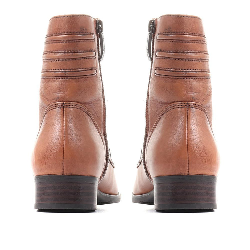 Sabina-03 Leather Ankle Boots - SINO36501 / 322 850