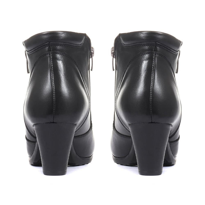 Heeled Leather Ankle Boots - VED34005 / 320 368