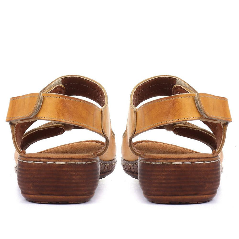 Dual Fitting Leather Sandals - LUCK33021 / 320 057