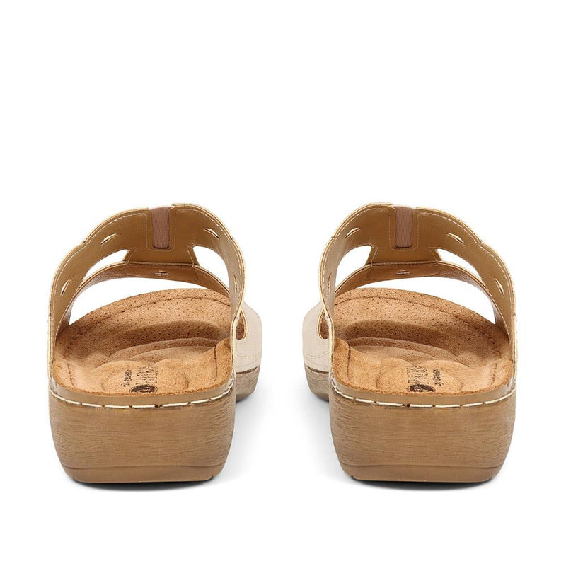 Slip On T-Bar Sandals - SERAY37011 / 324 019