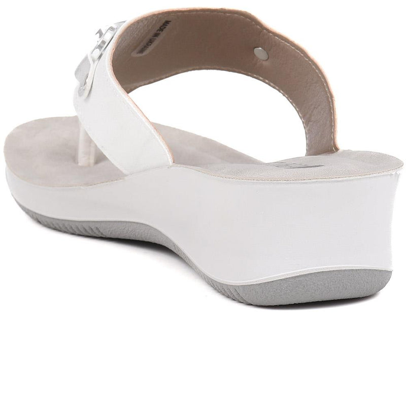 Low Wedge Toe-Post Sandals - INB39069 / 325 390