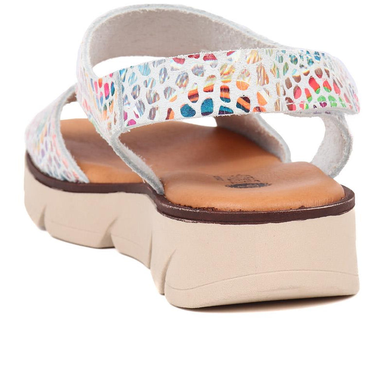 Touch-Fasten Platform Sandals  - LYAN39013 / 325 392